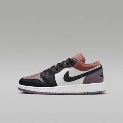 [NIKE]★Women's Air Jordan 1 Low SE★White Black Air Jordan 1 Low SE Older Kids' Shoes. Nike ID